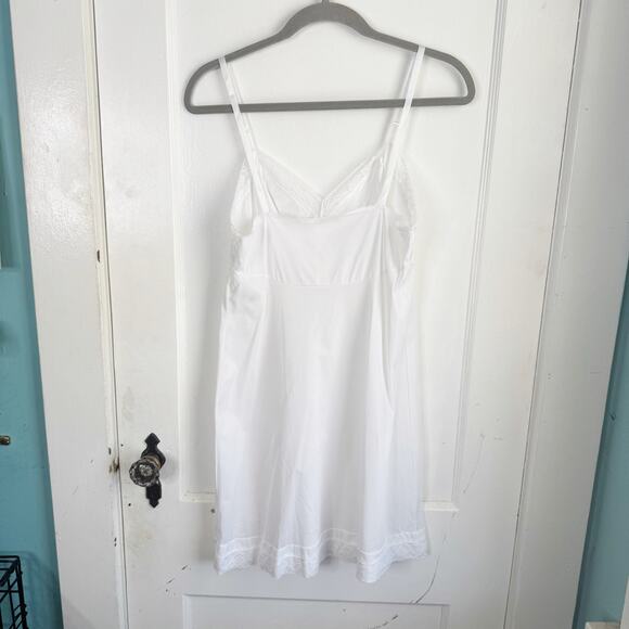 Vanity Fair Daywear Solutions Full Slip Style 10103 Sheer Lace Design Size 34 - Picture 12 of 16